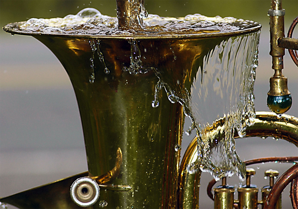 musical instrument sculpture water-fall-tuba-h5
